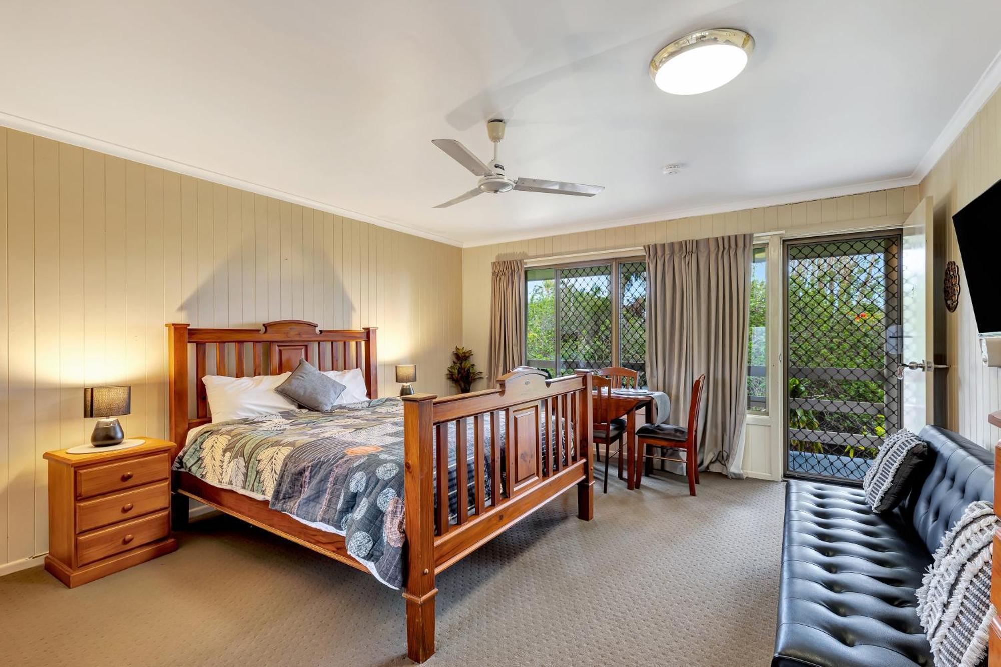 Sanctuary Lakes Fauna Retreat 3*