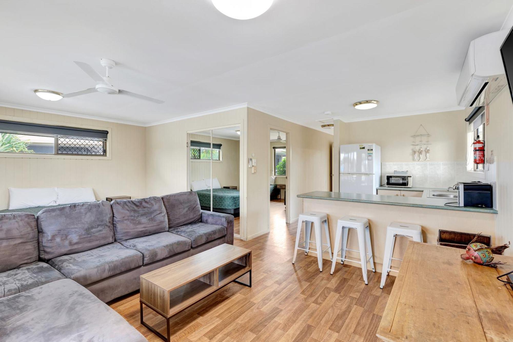 Aparthotel Sanctuary Lakes Fauna Retreat Urangan